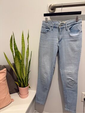 Levi's Light Blue Skinny Jeans